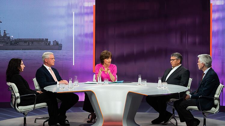 "Sieg, Niederlage oder Chaos - was hat Trump erreicht?" - &Uuml;ber diese Frage diskutierte Mayrbit Illner (Mitte) mit ihren G&auml;sten.