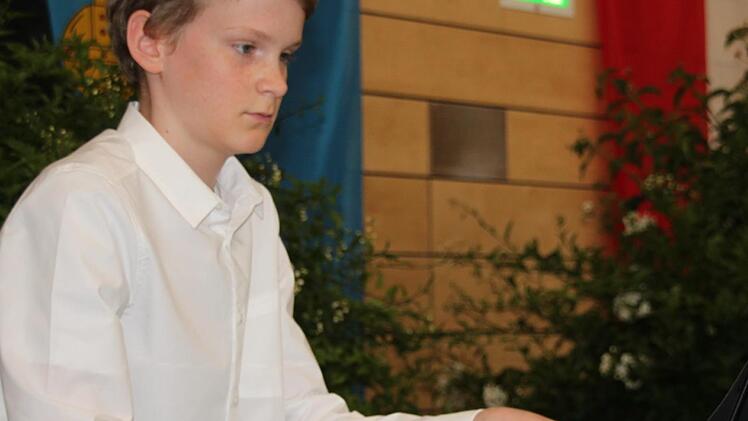 Constantin Rinker (7b) unterhielt mit "L'Absente" aus dem Film "Die Fabelhafte Welt der Amélie".