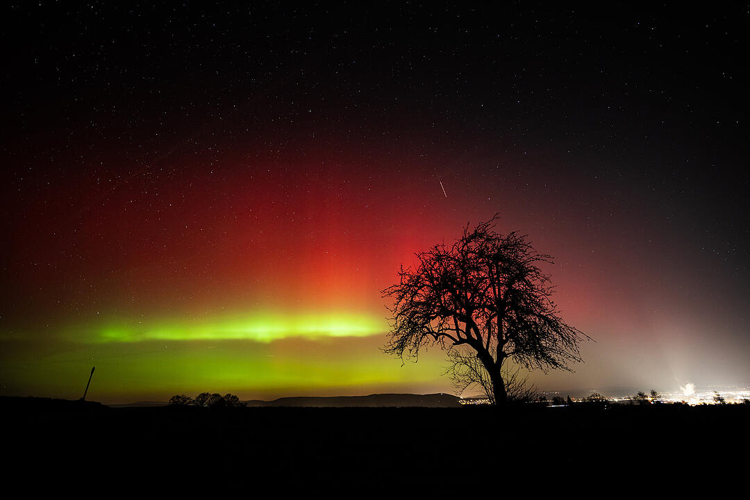 Wenn der Himmel gl&uuml;ht - Polarlicht-Spektakel am Himmel &uuml;ber Bischberg