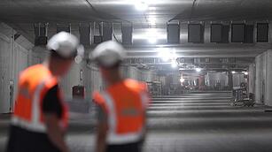Fertigstellung Rohbau erste Tunnelr&ouml;hre im A7 Tunnel Altona