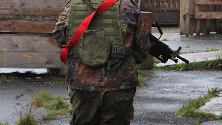 Jeder Spieler bevorzugt eine spezielle Waffengattung: Hier ein schweres Maschinengewehr...
