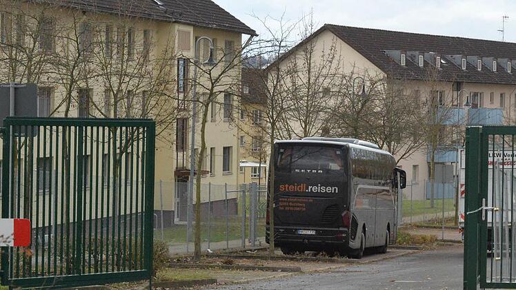 Eine Minderheit in der Aufnahmeeinrichtung Oberfranken macht Polizei und Bürgern das Leben schwer.