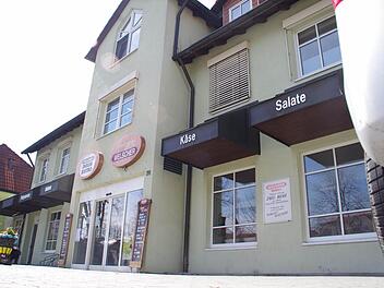 Die Metzgerei Welscher (hier die Filiale in der Rodacher Straße) schließt zum 1. Juli. Foto: Marco Meißner