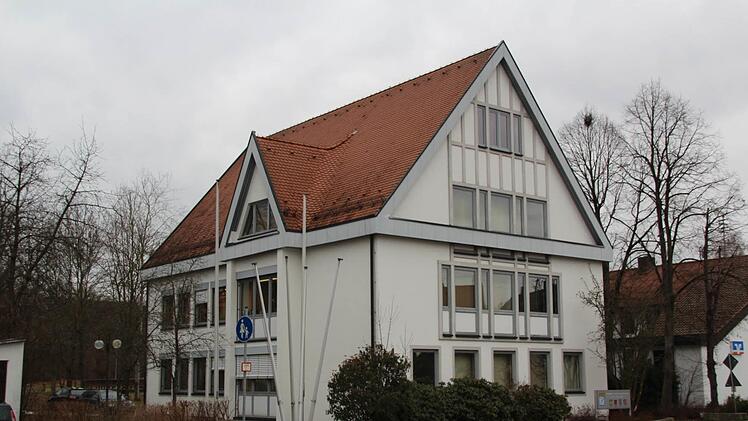 Im Untersteinacher Rathaus hängt mal wieder Haussegen schief. Die Fraktion von FW-WGU sorgte bei der Verabschiedung des Haushalts für einen Eklat. Foto: Archiv