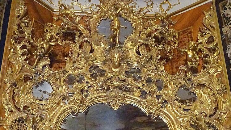 Kaminspiegel-Detail im  Audienzzimmer der Würzburger Residenz . Reiner Schulz