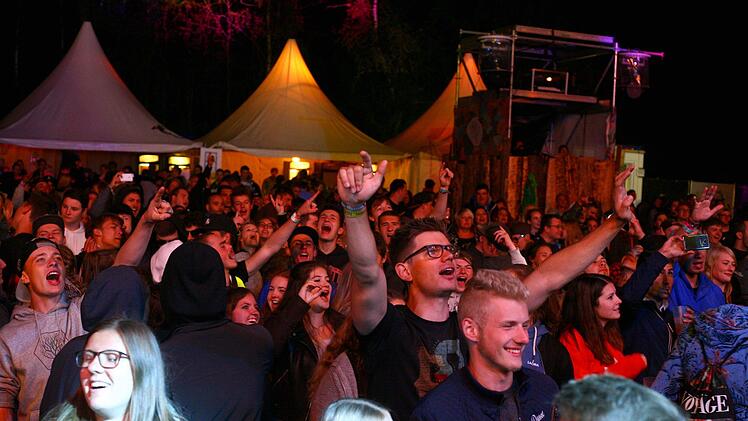 Party im Nirgendwo. Foto: Monika Limmer
