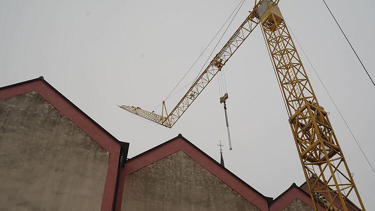 Der Rück- und Neubau der Mottener Kirche soll nun dieses Jahr endlich begonnen werden. Foto: Stephanie Elm