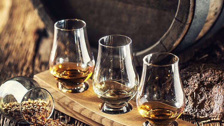 whiskey, whisky, scotch, hochland, highland