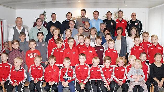 Die erfolgreichen Sportler des TSV Scheuerfeld wurden bei einem kurzweiligen Ehrungsvormittag ausgezeichnet. Foto: privat