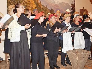 Der etwas andere Liederabend der Chorgemeinschaft Langenstadt/Neudrossenfeld. Foto: Horst Wunner