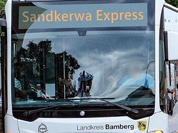 Landkreis Bamberg will sparen: Busangebote gestrichen