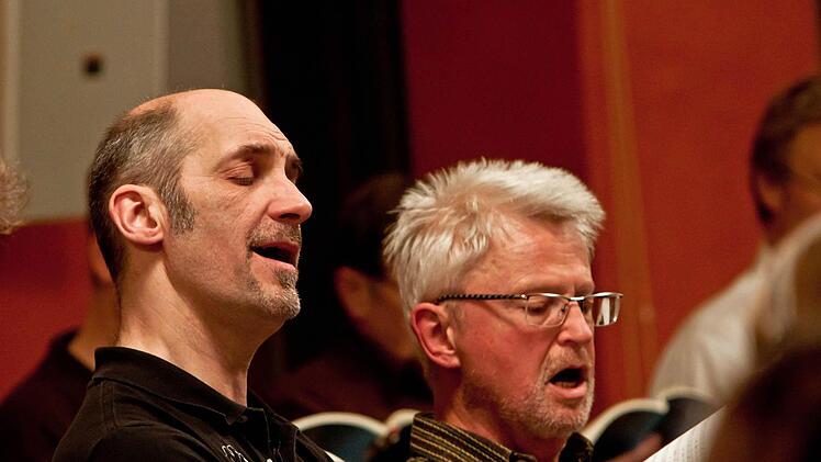 Der Coburger Bachchor probt Monteverdis "Marienvesper". Das Werk erklingt beim "Baustellenkonzert" am Sonntag, 22. November, in der Morizkirche.Foto: Jochen Berger