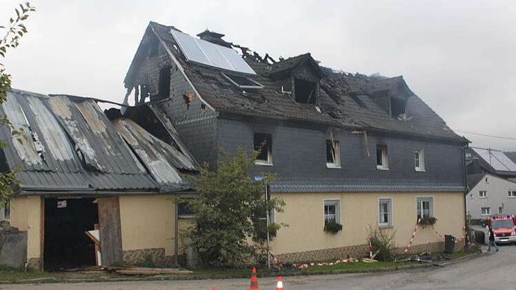 Nach dem Brand  Fotos: Veronika Schadeck