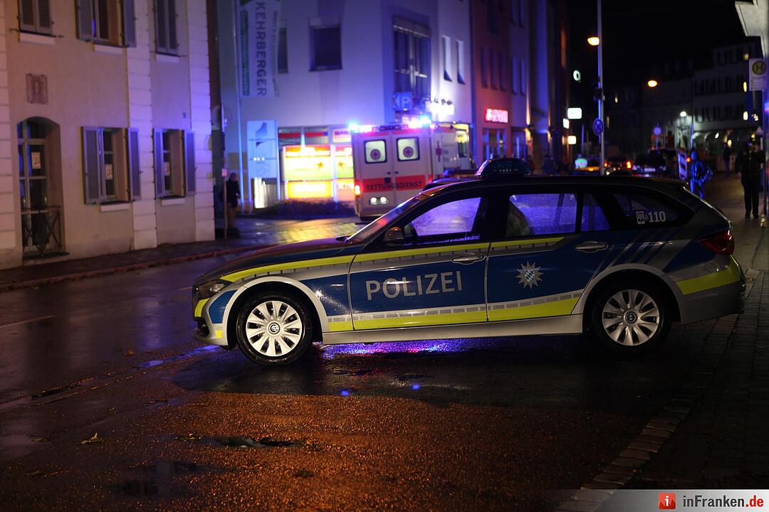 Versuchtes Tötungsdelikt in Ansbach – Opfer verletzt im Krankenhaus - Täter auf der Flucht