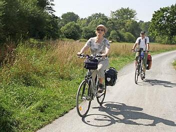 Karin und Helmut Desor aus Buxtehude haben den Mainradweg bereits erkundet - und waren begeistert von Strecke und Landschaft. Foto: Sonja Adam