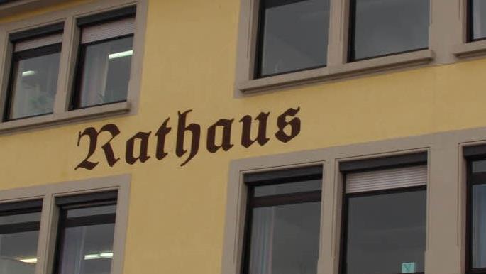 Wer wird ab 4. Mai als B&uuml;rgermeister im Marktleugaster Rathaus sitzen? - Die Kandidaten sind bei einer Podiumsdiskussion am 4. Februar um 19 Uhr im Sch&uuml;tzenhaus Marktleugast zu Gast.Foto: Archiv/Matthias  Betz