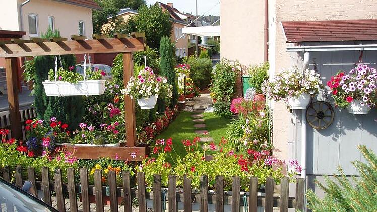 Und hier sind noch ein paar Schnappschüsse: Zum Beispiel vom Garten von Klaus Schade... Fotos: Anneliese Knispel/Hubert Töpfer
