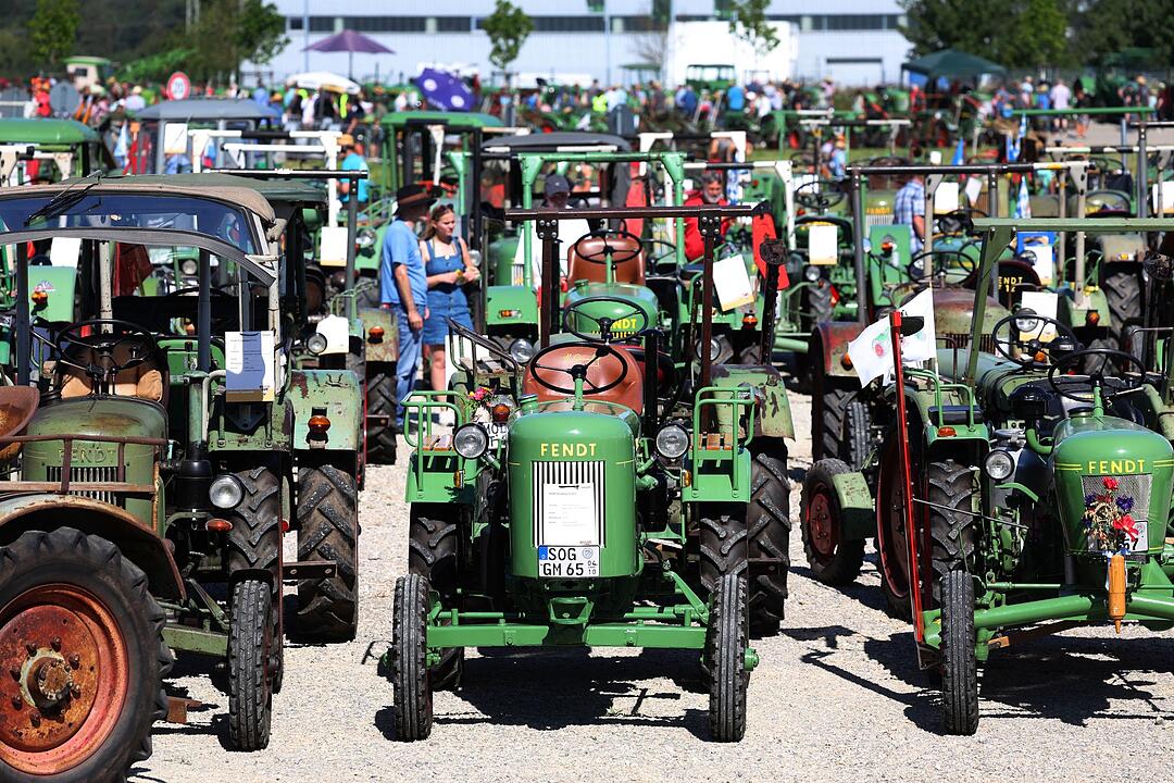 "Dieselrosstreffen" des Herstellers Fendt