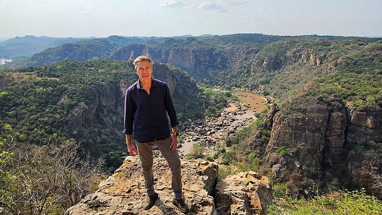 In seinem Film f&uuml;hrt Dirk Steffens durch die faszinierenden Landschaften des Kruger-Nationalparks.