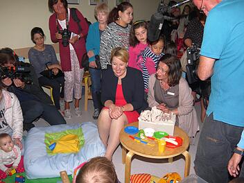 Bundesfamilienministerin Franziska  Giffey besichtigte am Donnerstag das Mehrgenerationenhaus der Arbeiterwohlfahrt in Bad Rodach. Berthold Köhler