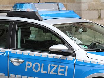 Feucht: Busfahrer (70) sorgt für zwei Unfälle - Gesamtschaden von 19.000 Euro
