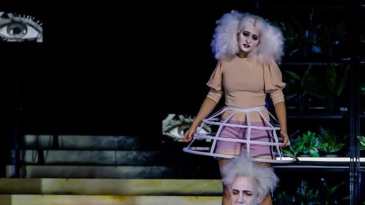 Händels Oper "Alcina" feierte ihre gelungene Coburger Erstaufführung am Landestheater.Foto: Sylvain Guillot
