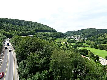 Autobahn 8 - Albaufstieg