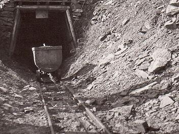 Das Mundloch der Adam-Friedrich-Tagstrecke aus dem Jahr 1932 würde sich als Nachbau für die museale Konzeption sehr gut eignen.