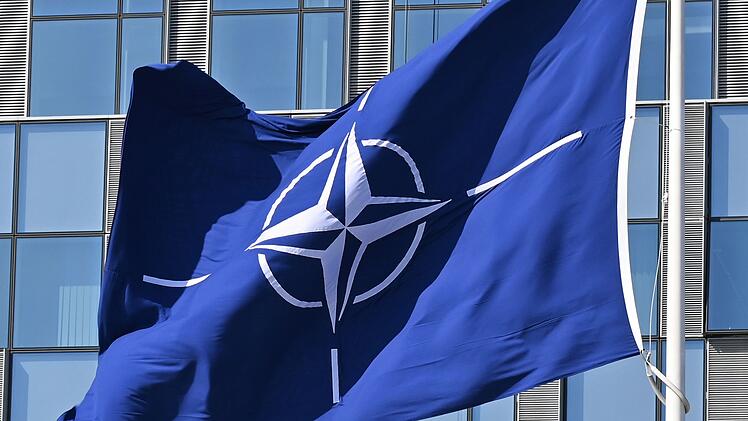 Nato-Flagge