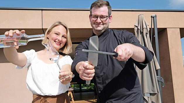 Franziska, die Brennerin, und Kharis Koch locken in einem gemeinsamen Projekt mit erlesenen Gaumenfreuden. Foto: Gerd Schaar