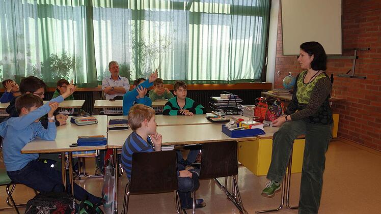 "Klartext!" mit BR-Redakteurin Dagmar Besand in der Mittelschule Marktleugast  Foto: Siegfried Sesselmann