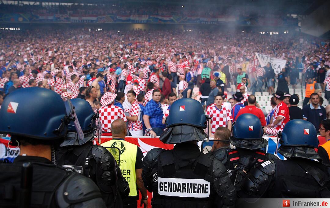 EURO 2016 - Group D Czech Republic vs Croatia