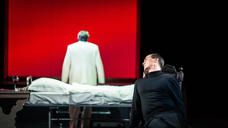 "Masse Mensch Macht": Stephan Kaluzas Schauspiel "30 Keller" feierte Premiere am Landestheater Coburg.Foto: Sebastian Buff