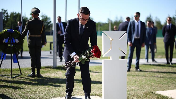 Ukraine-Krieg - Britischer Premier Burnham in Kiew