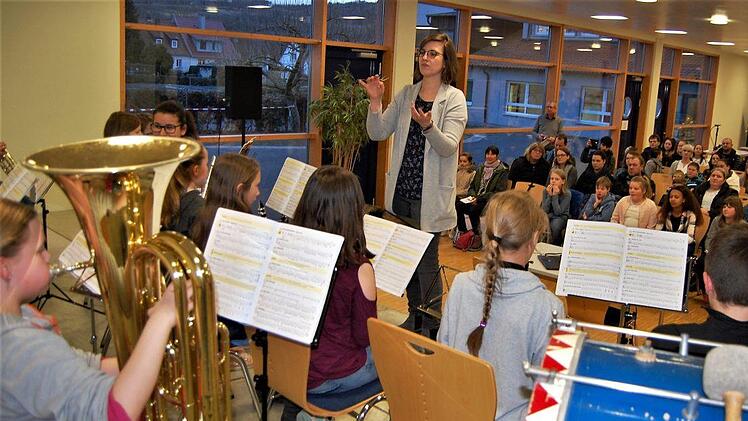 Die Bläserklasse zeigte am Informationsabend interessierten Eltern ihr Können.Sigismund von Dobschütz