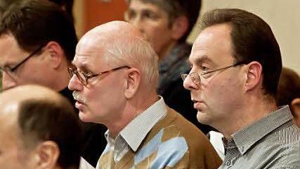 Konzentriert: Männerstimmen des Coburger Bachchors.