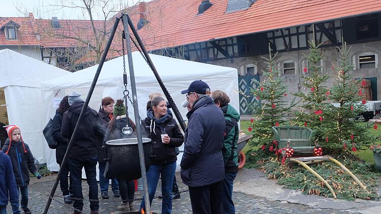 Dorfweihnacht im Hofgut. Foto: Philipp Bauernschubert