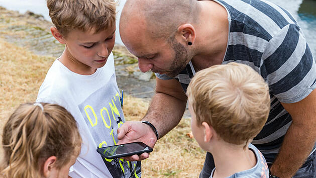 Familienabenteuer: Schnitzeljagd und Rätsel-Rallyes gibt es viele im schönen Wonnegau.