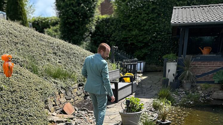 Schlagersänger Ross Antony liebt es, Zeit in seinem Garten zu verbringen. Vor Kurzem erst ist er "Enten-Papa" geworden. Im Interview spricht der Entertainer über das Leben mit seinen Enten.