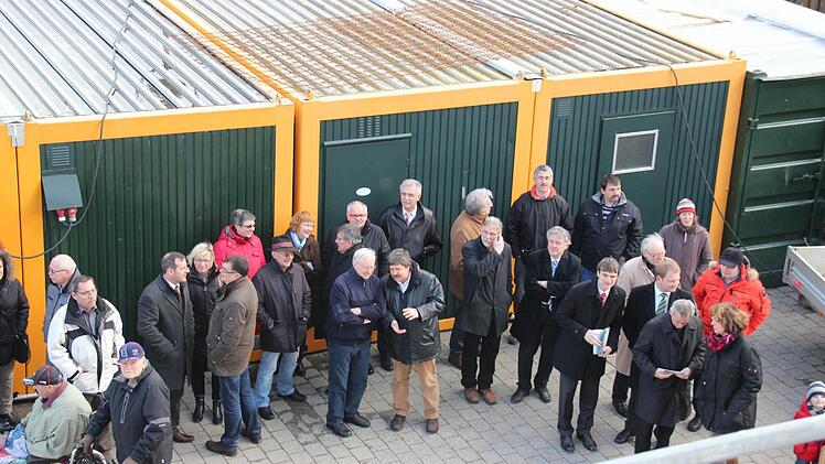 Sie warten auf den Richtspruch.