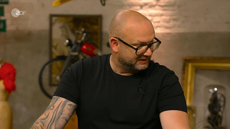 Ein vermeintlich kaputter Kompass f&uuml;hrte zum Streit: "Aber der Zeiger bewegt sich doch gar nicht ...", fiel Horst Lichter seinem Experten ins Wort. Genervt zischte Deutschmanek: "Moment!" Lichter fuhr zur&uuml;ck: "Schrei mich nicht an!"