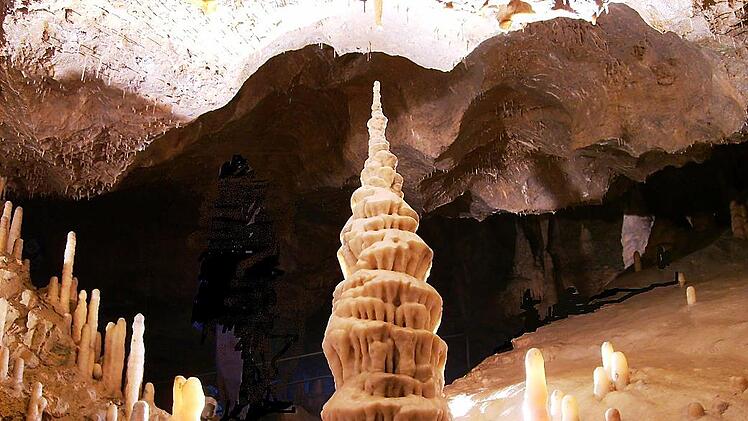 Zum Jubil&auml;um der Teufelsh&ouml;hle hat sich die Stadt Pottenstein einiges einfallen lassen.