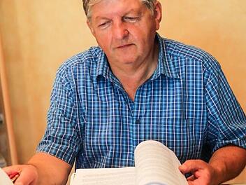 Bereits seit 2014 ist Rainer Polster beratend in der ehrenamtlichen Asylsozialarbeit tätig. Doch der Gößweinsteiner Helferkreis ist mittlerweile gewaltig zusammengeschrumpft.  Foto: Barbara Herbst