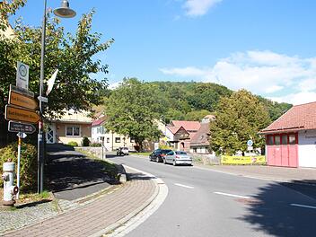 An der Feuerwehr und Bushaltestelle in Stralsbach soll Tempo 30 ausgewiesen werden.