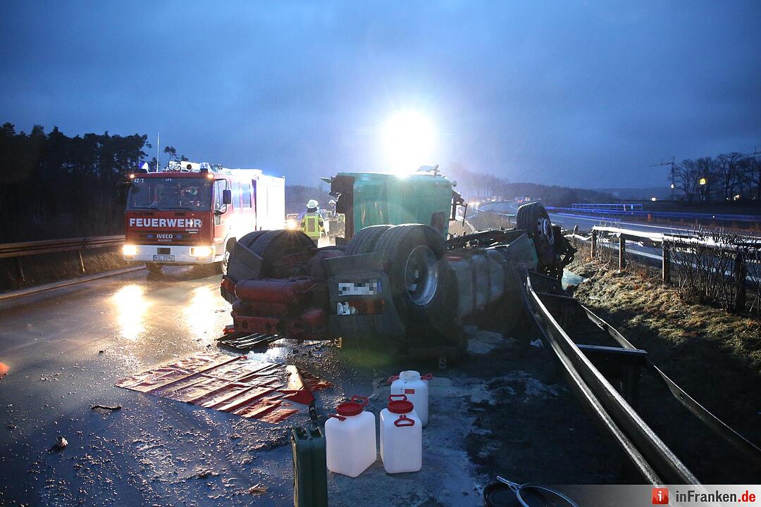 Milchlaster verunfallt auf der A70