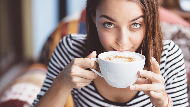 Kaffee, kalter Kaffee, Kaffee trinken