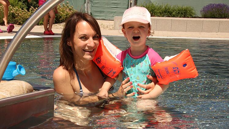 Wer kann, sucht zurzeit ein Freibad auf.  Josef Hofbauer