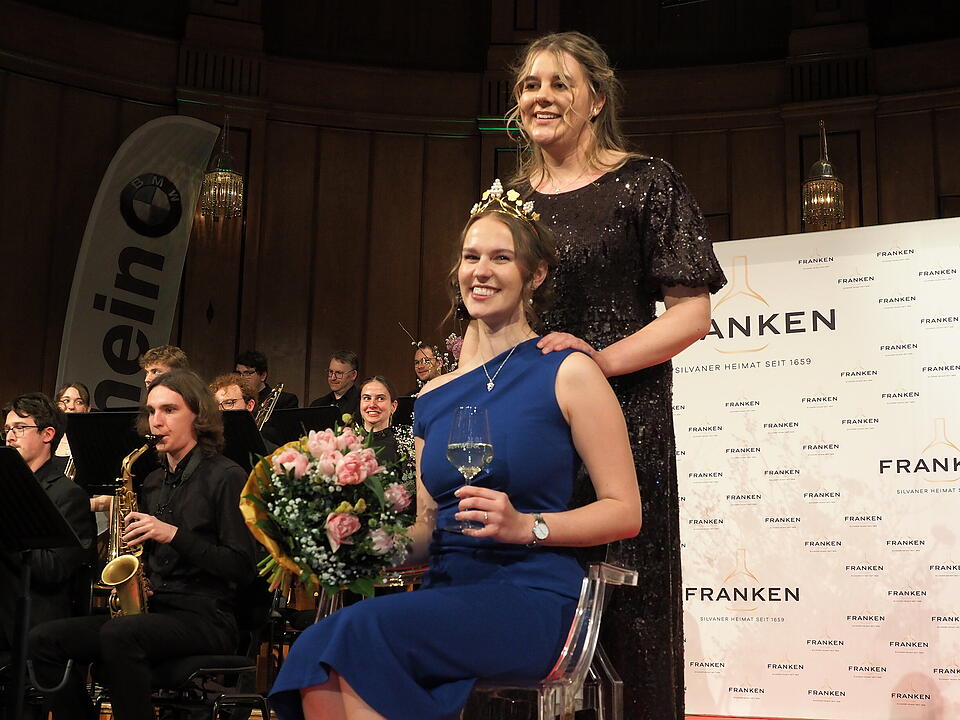 Die 68. Fr&auml;nkische Weink&ouml;nigin wurde gekr&ouml;nt.