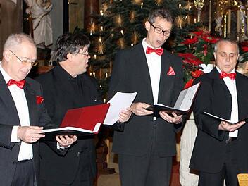 Als musikalische Gäste wirkten erstmals die "Sechszylinder" in der Klosterkirche mit. Fotos: Michael Wunder
