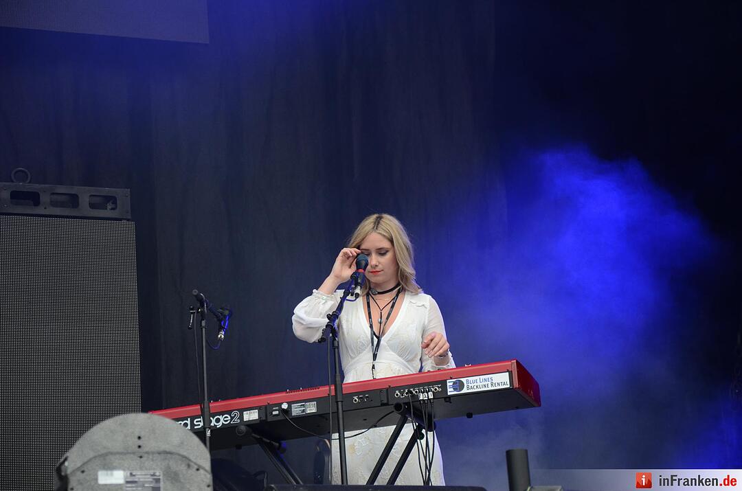 Rock im Park 2016 - Walking On Cars